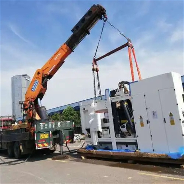 白云附近小吊车联系方式|8-16吨|本地及时服务