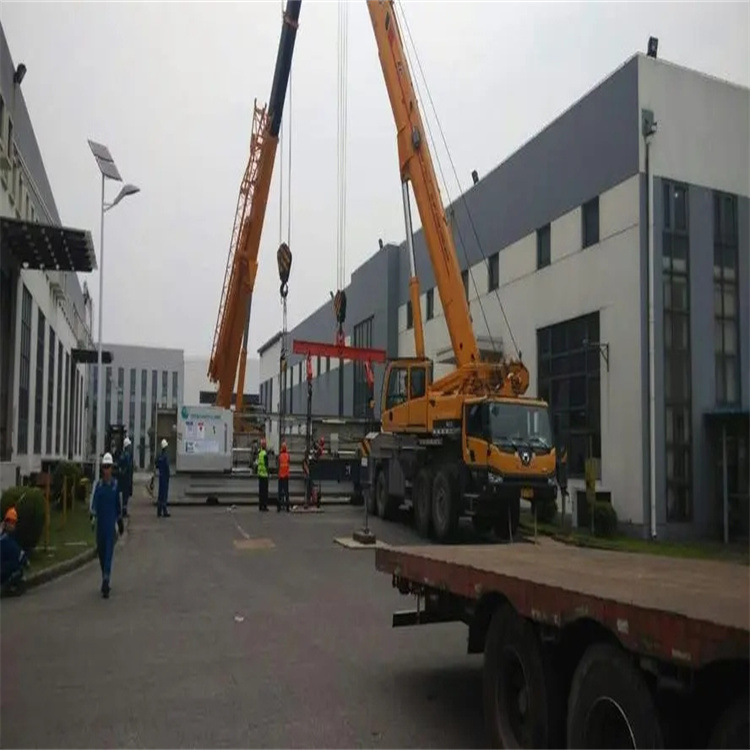 白云重型设备长途搬运